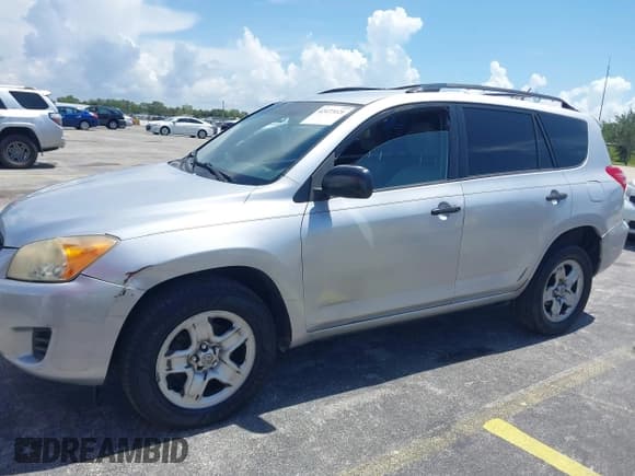 ✅ 2010 Toyota RAV4 • VIN: JTMZK4DV3A5026210 • Лот: 42473126. Опубликован ранее на IAAI с пробегом 247 560 миль. Бесплатный доступ к архиву аукционных продаж из США и подробный отчёт об истории автомобиля на DreamBid. Изображение 6.