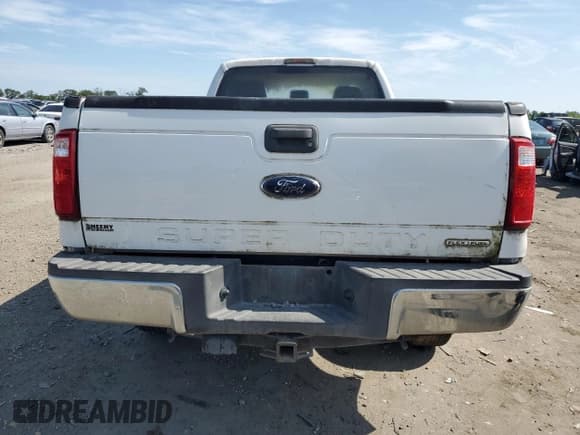 ✅ 2015 Ford F-250 XLT • VIN: 1FTBF2B6XFEA80102 • Lot: 65196695. Wystawiony na Copart z przebiegiem Nie podano. Bezpłatny archiwum sprzedaży aukcyjnych z USA i szczegółowy raport historii pojazdu na DreamBid. Zdjęcie 6.