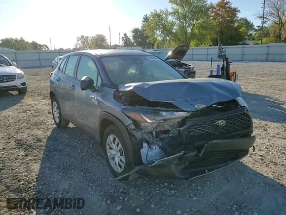 ✅ 2024 Toyota Corolla Cross L • VIN: 7MUAAAAG9RV100357 • Lot: 86068605. Listed on Copart with 16,159 mi. Free auction sales archive from the USA and detailed vehicle history report at DreamBid. Image 13.