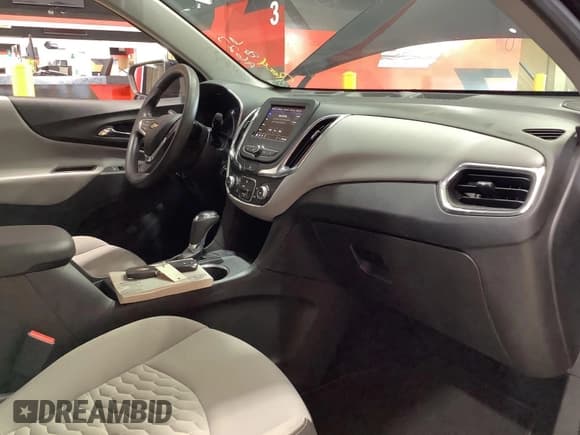 ✅ 2020 Chevrolet Equinox LT • VIN: 3GNAXUEV3LS709568 • Лот: 42977098. Опубликован ранее на IAAI с пробегом 148 915 миль. Бесплатный доступ к архиву аукционных продаж из США и подробный отчёт об истории автомобиля на DreamBid. Изображение 1.