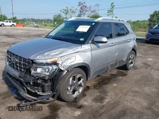 ✅ 2024 Hyundai Venue Limited • VIN: KMHRC8A39RU326273 • Лот: 43049633. Опубликован ранее на IAAI с пробегом 11 728 миль. Бесплатный доступ к архиву аукционных продаж из США и подробный отчёт об истории автомобиля на DreamBid. Изображение 2.