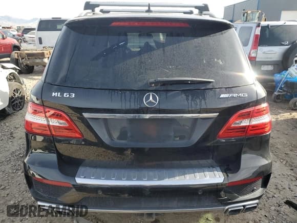 ✅ 2014 Mercedes-Benz M 63 AMG • VIN: 4JGDA7EB1EA349103 • Лот: 84664594. Опубликован ранее на Copart с пробегом Не указан. Бесплатный доступ к архиву аукционных продаж из США и подробный отчёт об истории автомобиля на DreamBid. Изображение 6.