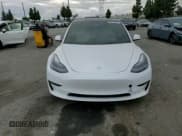 ✅ 2022 Tesla Model 3 • VIN: 5YJ3E1EAXNF153340 • Lot: 93313555. Wystawiony na Copart z przebiegiem 33 005 mil. Bezpłatny archiwum sprzedaży aukcyjnych z USA i szczegółowy raport historii pojazdu na DreamBid. Zdjęcie 13.