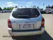 2005 Hyundai Tucson GL z VIN KM8JM12B25U076246, wystawiony jako Copart lot #54030704 z przebiegiem Nie podano mil oraz Szkoda całkowita • Salvage title. Historia ofert i sprzedaży dostępna na DreamBid. Obrazek 6.