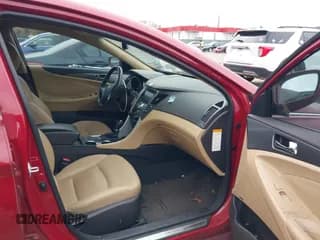 ✅ 2014 Hyundai Sonata • VIN: KMHEC4A4XEA104207 • Lot: 43570735. Listed on IAAI with 134,075 mi. Free auction sales archive from the USA and detailed vehicle history report at DreamBid. Image 5.