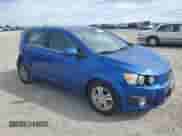 2016 Chevrolet Sonic LT с VIN 1G1JC6SH9G4132221, выставлен на аукционе Copart как лот 69777154 с пробегом 132 915 миль миль и Списание • Salvage title. История ставок и продаж доступна на DreamBid. Изображение 4.