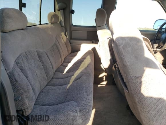 ✅ 1999 Chevrolet Silverado 1500 LS • VIN: 2GCEK19T2X1172693 • Лот: 70280754. Опубликован ранее на Copart с пробегом 215 528 миль. Бесплатный доступ к архиву аукционных продаж из США и подробный отчёт об истории автомобиля на DreamBid. Изображение 11.