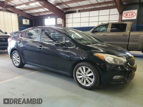 ✅ 2014 Kia Forte EX • VIN: KNAFX4A87E5128292 • Lot: 69183875. Wystawiony na Copart z przebiegiem Nie podano. Bezpłatny archiwum sprzedaży aukcyjnych z USA i szczegółowy raport historii pojazdu na DreamBid. Zdjęcie 4.