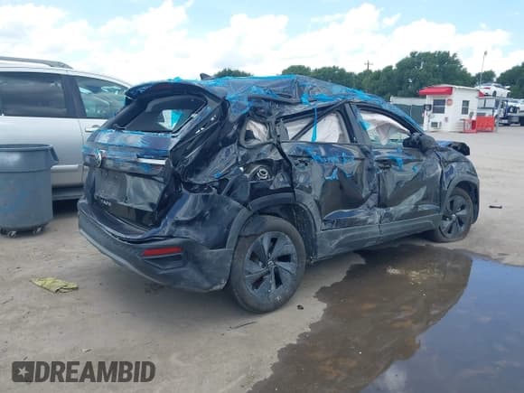 ✅ 2025 Volkswagen Taos S • VIN: 3VV5C7B28SM007462 • Lot: 42532352. Wystawiony na IAAI z przebiegiem 6 354 mil. Bezpłatny archiwum sprzedaży aukcyjnych z USA i szczegółowy raport historii pojazdu na DreamBid. Zdjęcie 4.