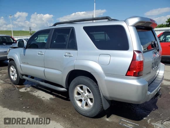 ✅ 2008 Toyota 4Runner SR5 • VIN: JTEBT14RX8K006138 • Lot: 59814405. Listed on Copart with 286,107 mi. Free auction sales archive from the USA and detailed vehicle history report at DreamBid. Image 2.