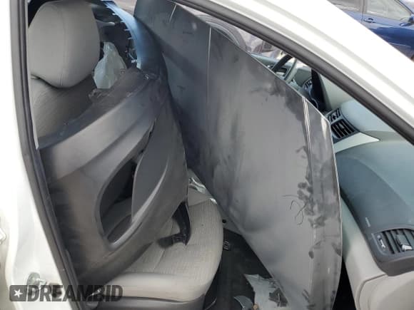 ✅ 2016 Hyundai Accent SE • VIN: KMHCT4AEXGU001239 • Лот: 54413704. Опубликован ранее на Copart с пробегом 100 637 миль. Бесплатный доступ к архиву аукционных продаж из США и подробный отчёт об истории автомобиля на DreamBid. Изображение 12.