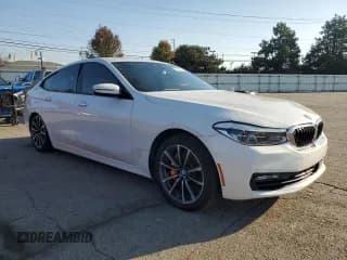 ✅ 2018 BMW 6 Series 640i xDrive • VIN: WBAJV6C53JBK07288 • Lot: 93085515. Wystawiony na Copart z przebiegiem 88 339 mil. Bezpłatny archiwum sprzedaży aukcyjnych z USA i szczegółowy raport historii pojazdu na DreamBid. Zdjęcie 4.