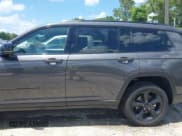 ✅ 2025 Jeep Grand Cherokee Limited • VIN: 1C4RJKBG9S8661279 • Lot: 42431910. Wystawiony na IAAI z przebiegiem 3 512 mil. Bezpłatny archiwum sprzedaży aukcyjnych z USA i szczegółowy raport historii pojazdu na DreamBid. Zdjęcie 15.