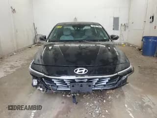 ✅ 2025 Hyundai Elantra Limited • VIN: KMHLN4DJXSU166011 • Лот: 91218875. Опубликован ранее на Copart с пробегом 10 446 миль. Бесплатный доступ к архиву аукционных продаж из США и подробный отчёт об истории автомобиля на DreamBid. Изображение 5.