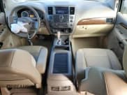 ✅ 2011 Nissan Armada SL • VIN: 5N1AA0NC9BN619122 • Lot: 91177375. Wystawiony na Copart z przebiegiem 96 181 mil. Bezpłatny archiwum sprzedaży aukcyjnych z USA i szczegółowy raport historii pojazdu na DreamBid. Zdjęcie 8.