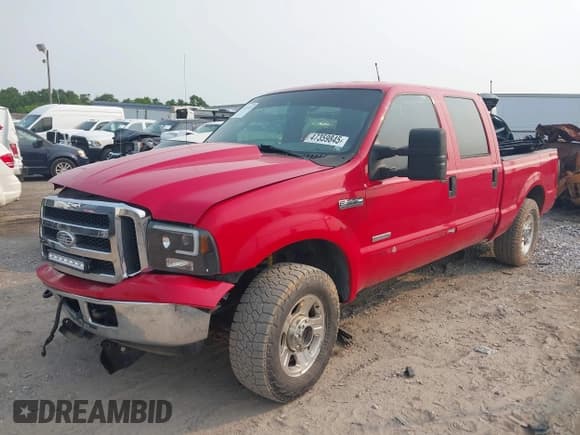 ✅ 2006 Ford F-250 XL • VIN: 1FTSW21P66EA56762 • Lot: 42357125. Listed on IAAI with 250,063 mi. Free auction sales archive from the USA and detailed vehicle history report at DreamBid. Image 17.