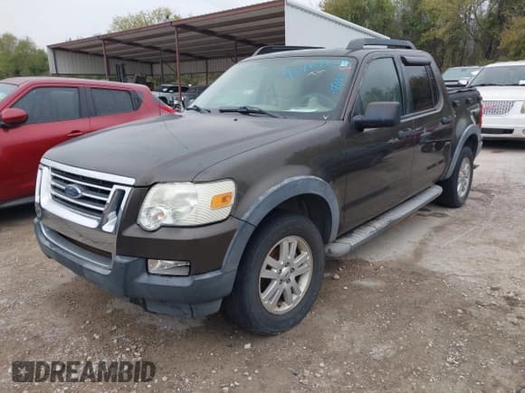 ✅ 2008 Ford Explorer Sport Trac XLT • VIN: 1FMEU31E98UA37764 • Lot: 43767607. Listed on IAAI with 148,477 mi. Free auction sales archive from the USA and detailed vehicle history report at DreamBid. Image 2.