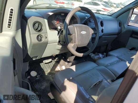 ✅ 2007 Ford F-150 XL • VIN: 1FTRF12277NA10256 • Лот: 82405955. Опубликован ранее на Copart с пробегом 197 227 миль. Бесплатный доступ к архиву аукционных продаж из США и подробный отчёт об истории автомобиля на DreamBid. Изображение 8.