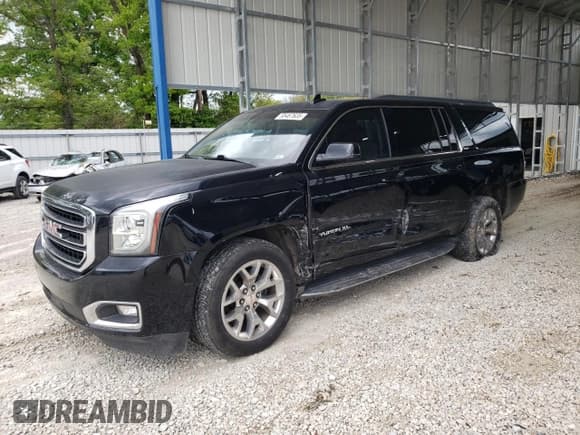 ✅ 2015 GMC Yukon XL SLE • VIN: 1GKS1GKC7FR689890 • Lot: 55467635. Wystawiony na Copart z przebiegiem 226 592 mil. Bezpłatny archiwum sprzedaży aukcyjnych z USA i szczegółowy raport historii pojazdu na DreamBid. Zdjęcie 1.