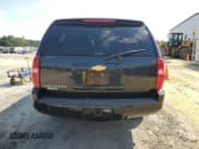 ✅ 2014 Chevrolet Suburban LT • VIN: 1GNSKJE71ER199181 • Lot: 69089804. Wystawiony na Copart z przebiegiem 207 032 mil. Bezpłatny archiwum sprzedaży aukcyjnych z USA i szczegółowy raport historii pojazdu na DreamBid. Zdjęcie 6.