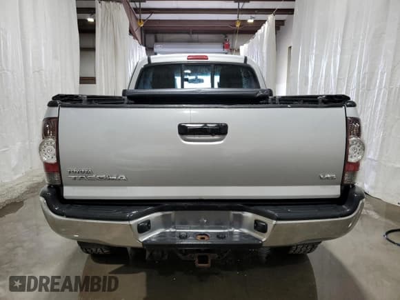 ✅ 2013 Toyota Tacoma • VIN: 5TFUU4ENXDX065050 • Lot: 80006635. Wystawiony na Copart z przebiegiem 271 125 mil. Bezpłatny archiwum sprzedaży aukcyjnych z USA i szczegółowy raport historii pojazdu na DreamBid. Zdjęcie 6.