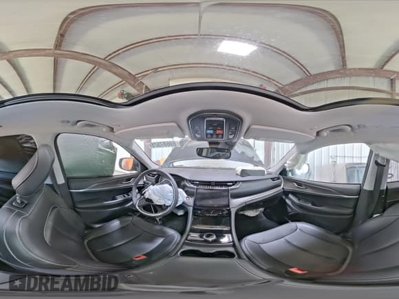 ✅ 2024 Jeep Grand Cherokee Limited • VIN: 1C4RJKBG9R8916703 • Lot: 89687525. Listed on Copart with 6,260 mi. Free auction sales archive from the USA and detailed vehicle history report at DreamBid. Image 16.