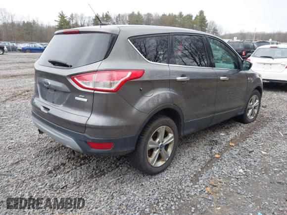 ✅ 2013 Ford Escape SE • VIN: 1FMCU0G98DUD03107 • Лот: 43812360. Опубликован ранее на IAAI с пробегом 158 101 миль. Бесплатный доступ к архиву аукционных продаж из США и подробный отчёт об истории автомобиля на DreamBid. Изображение 4.