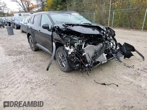 ✅ 2023 Nissan Rogue S • VIN: 5N1BT3AB0PC684179 • Лот: 82664055. Опубликован ранее на Copart с пробегом Не указан. Бесплатный доступ к архиву аукционных продаж из США и подробный отчёт об истории автомобиля на DreamBid. Изображение 14.