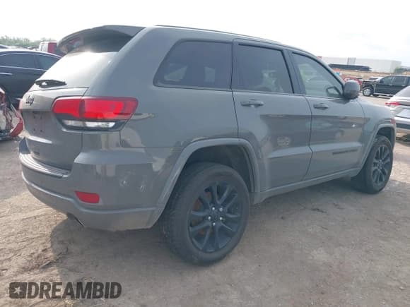 ✅ 2019 Jeep Grand Cherokee Altitude • VIN: 1C4RJEAG7KC662575 • Лот: 42096850. Опубликован ранее на IAAI с пробегом 83 945 миль. Бесплатный доступ к архиву аукционных продаж из США и подробный отчёт об истории автомобиля на DreamBid. Изображение 4.