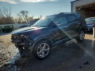 ✅ 2011 Ford Explorer Limited • VIN: 1FMHK8F86BGA17643 • Лот: 92944845. Опубликован ранее на Copart с пробегом 243 053 миль. Бесплатный доступ к архиву аукционных продаж из США и подробный отчёт об истории автомобиля на DreamBid. Изображение 1.
