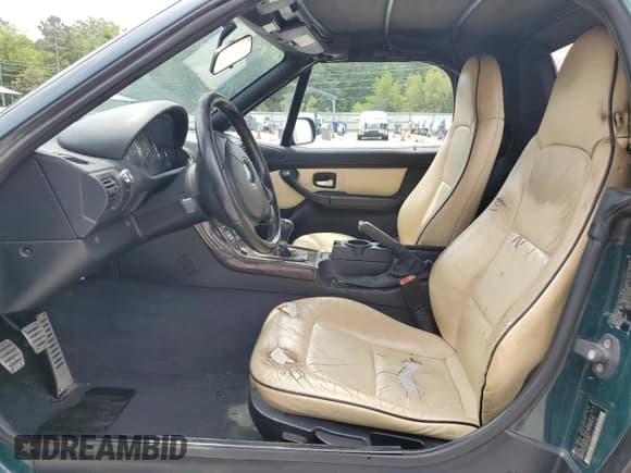 ✅ 1999 BMW Z3 2.8 • VIN: 4USCH3334XLF41118 • Lot: 56237755. Wystawiony na Copart z przebiegiem Nie podano. Bezpłatny archiwum sprzedaży aukcyjnych z USA i szczegółowy raport historii pojazdu na DreamBid. Zdjęcie 7.