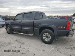 2005 Chevrolet Silverado 1500 Z71 z VIN 2GCEK13T051203705, wystawiony jako Copart lot #90085835 z przebiegiem 181 125 mil mil oraz Czysty tytuł • Clean title. Historia ofert i sprzedaży dostępna na DreamBid. Obrazek 2.