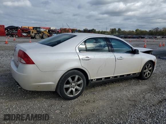 ✅ 2010 Mercury Milan Premier • VIN: 3MEHM0JA3AR655140 • Lot: 82631545. Wystawiony na Copart z przebiegiem 127 662 mil. Bezpłatny archiwum sprzedaży aukcyjnych z USA i szczegółowy raport historii pojazdu na DreamBid. Zdjęcie 3.