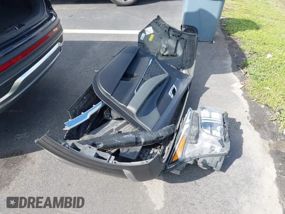 ✅ 2022 Hyundai Santa Fe SEL • VIN: 5NMS34AJ3NH404867 • Lot: 43484971. Listed on IAAI with 163,193 mi. Free auction sales archive from the USA and detailed vehicle history report at DreamBid. Image 12.