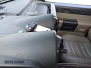 ✅ 2005 Hummer H2 SUV • VIN: 5GRGN23UX5H101905 • Lot: 42731518. Wystawiony na IAAI z przebiegiem 155 401 mil. Bezpłatny archiwum sprzedaży aukcyjnych z USA i szczegółowy raport historii pojazdu na DreamBid. Zdjęcie 11.