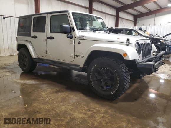 ✅ 2008 Jeep Wrangler Unlimited Sahara • VIN: 1J4GA59148L545224 • Лот: 91217835. Опубликован ранее на Copart с пробегом 189 876 миль. Бесплатный доступ к архиву аукционных продаж из США и подробный отчёт об истории автомобиля на DreamBid. Изображение 4.
