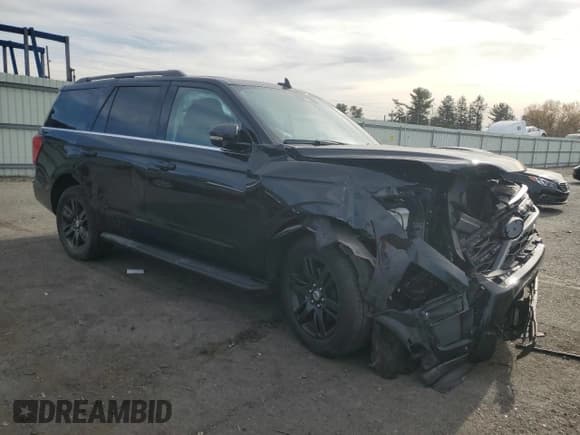 ✅ 2024 Ford Expedition XLT • VIN: 1FMJU1J85REA21358 • Lot: 91669045. Wystawiony na Copart z przebiegiem 48 647 mil. Bezpłatny archiwum sprzedaży aukcyjnych z USA i szczegółowy raport historii pojazdu na DreamBid. Zdjęcie 4.