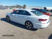 ✅ 2021 Volkswagen Passat SE • VIN: 1VWSA7A36MC012338 • Lot: 43709894. Listed on IAAI with 72,376 mi. Free auction sales archive from the USA and detailed vehicle history report at DreamBid. Image 3.