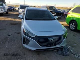 ✅ 2019 Hyundai Ioniq Limited • VIN: KMHC05LC8KU130194 • Lot: 77047254. Wystawiony na Copart z przebiegiem 59 760 mil. Bezpłatny archiwum sprzedaży aukcyjnych z USA i szczegółowy raport historii pojazdu na DreamBid. Zdjęcie 5.