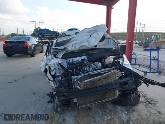 2024 Dodge Hornet GT z VIN ZACNDFAN5R3A42900, wystawiony jako IAAI lot #41126271 z przebiegiem Nie podano mil oraz . Historia ofert i sprzedaży dostępna na DreamBid. Obrazek 6.