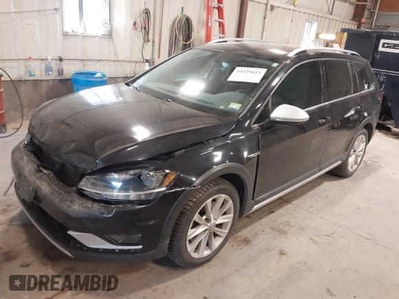 ✅ 2019 Volkswagen Golf S • VIN: 3VWH17AU1KM522501 • Lot: 43425023. Wystawiony na IAAI z przebiegiem 132 656 mil. Bezpłatny archiwum sprzedaży aukcyjnych z USA i szczegółowy raport historii pojazdu na DreamBid. Zdjęcie 17.