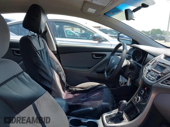 ✅ 2015 Hyundai Elantra SE • VIN: 5NPDH4AE7FH585344 • Lot: 40077653. Listed on IAAI with 54,273 mi. Free auction sales archive from the USA and detailed vehicle history report at DreamBid. Image 5.