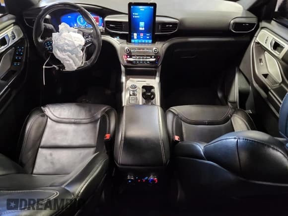 ✅ 2020 Ford Explorer ST • VIN: 1FM5K8GC4LGA75614 • Lot: 92024745. Wystawiony na Copart z przebiegiem 80 379 mil. Bezpłatny archiwum sprzedaży aukcyjnych z USA i szczegółowy raport historii pojazdu na DreamBid. Zdjęcie 8.