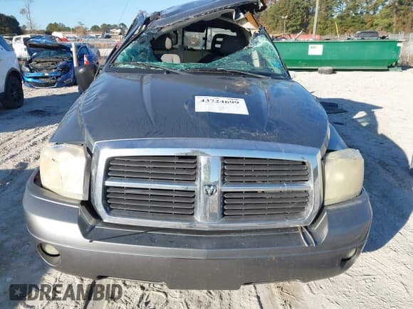 ✅ 2006 Dodge Dakota SLT • VIN: 1D7HE48N46S523939 • Lot: 43724699. Listed on IAAI with 168,366 mi. Free auction sales archive from the USA and detailed vehicle history report at DreamBid. Image 12.