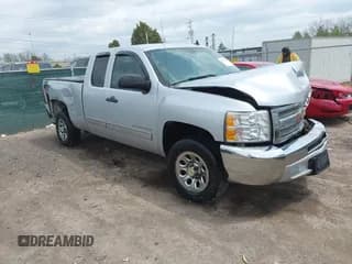 ✅ 2013 Chevrolet Silverado 1500 LS • VIN: 1GCRCREAXDZ406258 • Lot: 42140608. Listed on IAAI with 178,140 mi. Free auction sales archive from the USA and detailed vehicle history report at DreamBid. Image 1.