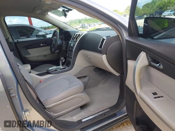 ✅ 2008 GMC Acadia SLE1 • VIN: 1GKER13748J161200 • Lot: 42740800. Listed on IAAI with 135,828 mi. Free auction sales archive from the USA and detailed vehicle history report at DreamBid. Image 5.