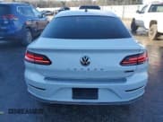 ✅ 2019 Volkswagen Arteon SE • VIN: WVWBR7AN1KE008471 • Лот: 82683453. Опубликован ранее на Copart с пробегом 64 136 миль. Бесплатный доступ к архиву аукционных продаж из США и подробный отчёт об истории автомобиля на DreamBid. Изображение 6.