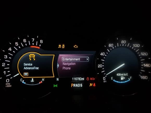 ✅ 2016 Lincoln MKC Reserve • VIN: 5LMCJ3D9XGUJ16046 • Лот: 68781535. Опубликован ранее на Copart с пробегом 116 780 миль. Бесплатный доступ к архиву аукционных продаж из США и подробный отчёт об истории автомобиля на DreamBid. Изображение 9.