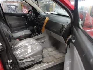 ✅ 2006 Saturn VUE • VIN: 5GZCZ53436S893369 • Lot: 41595906. Wystawiony na IAAI z przebiegiem Nie podano. Bezpłatny archiwum sprzedaży aukcyjnych z USA i szczegółowy raport historii pojazdu na DreamBid. Zdjęcie 5.