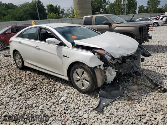 ✅ 2014 Hyundai Sonata • VIN: KMHEC4A46EA117889 • Lot: 69292024. Listed on Copart with Not provided. Free auction sales archive from the USA and detailed vehicle history report at DreamBid. Image 4.